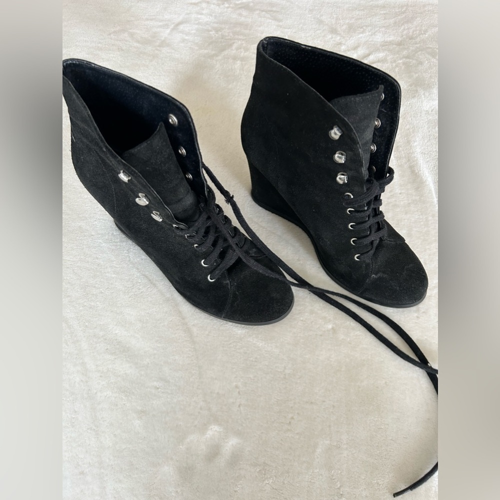 le château Black Suede Lace-Up Wedge Ankle Boots